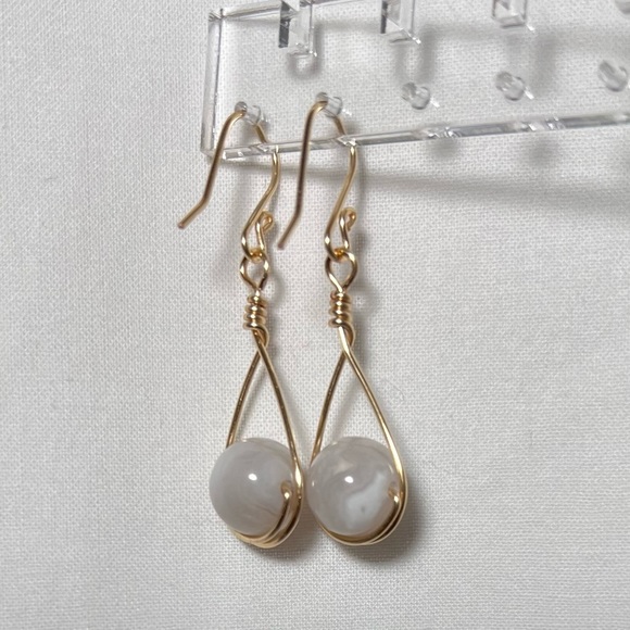 Wire Wrapped White Marble Agate Teardrop Earrings - Picture 4 of 4